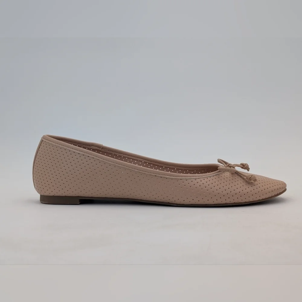 Bandolino Paprika Sz 11M Perforated Breathable Nude Comfy Slip-On Ballet Flats